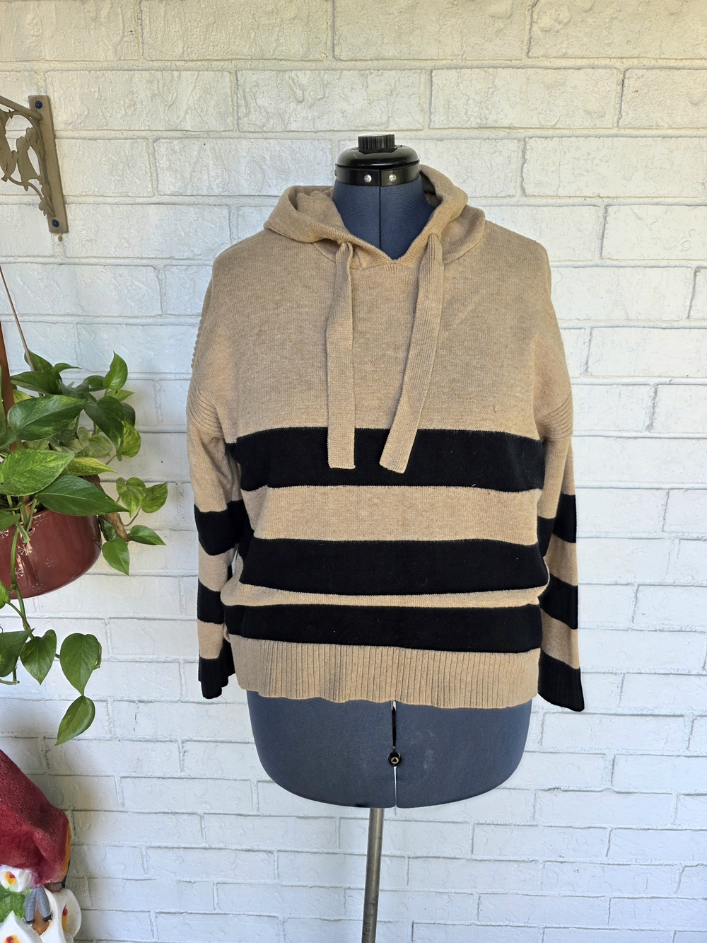 Liz Claiborne Taupe & Black Striped Crewneck Hoodie Sweater